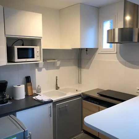 La Chantrerie Saint Priest شقة *