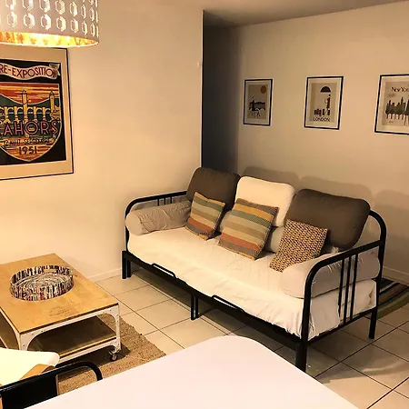 شقة La Chantrerie Saint Priest كاهورْ