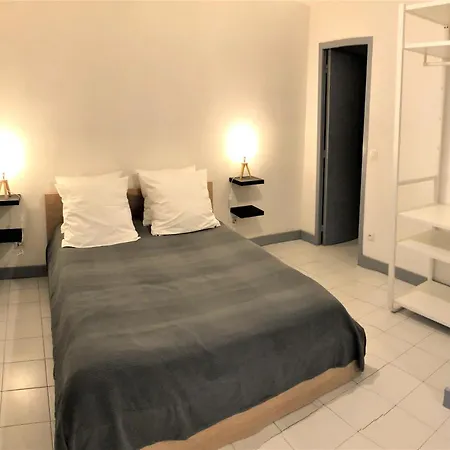 La Chantrerie Saint Priest Apartment *
