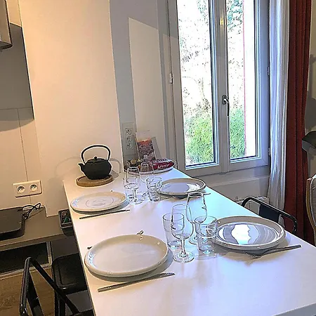 La Chantrerie Saint Priest 아파트