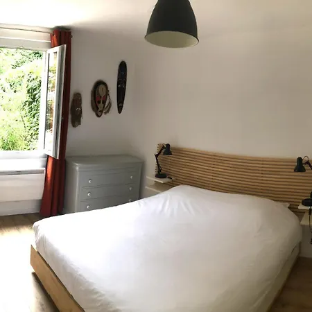 La Chantrerie Saint Priest Apartamento *